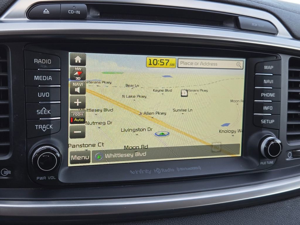 Used 2017 Kia Sorento SX image 27