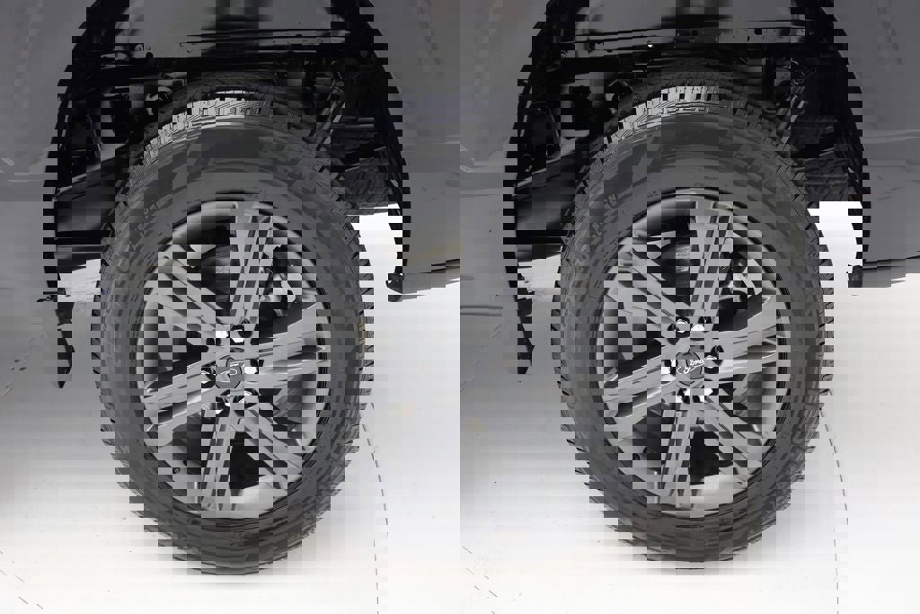 Used 2023 Ford F150 Lariat w/ Equipment Group 502A High image 14