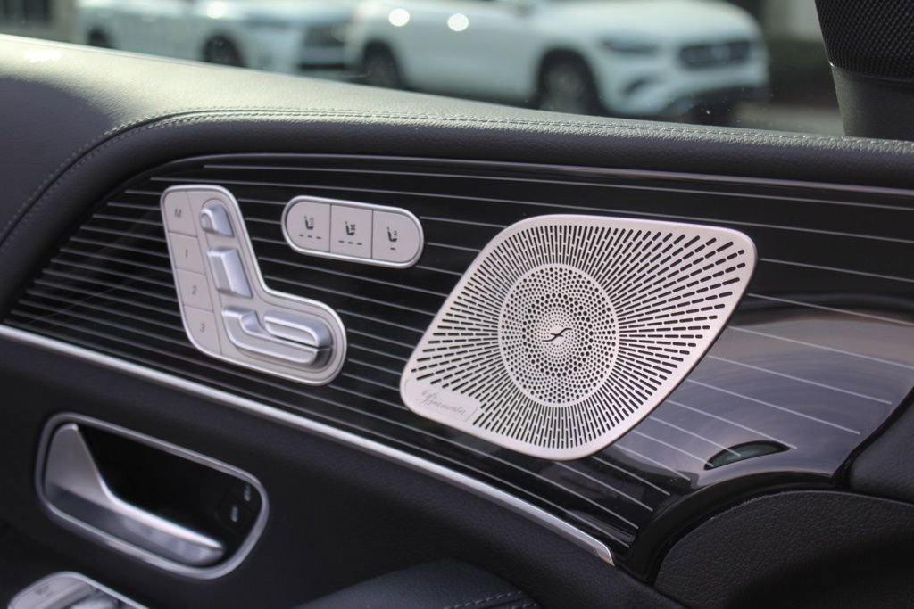 Certified 2025 Mercedes-Benz GLS 580 4MATIC image 13