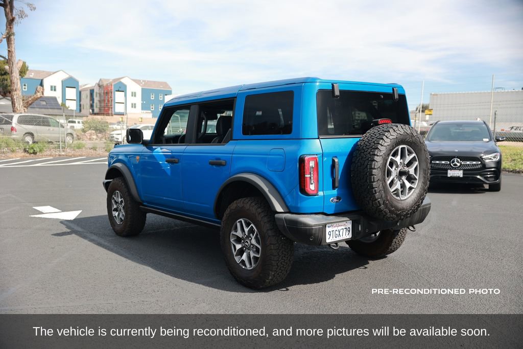 Used 2025 Ford Bronco Badlands image 3