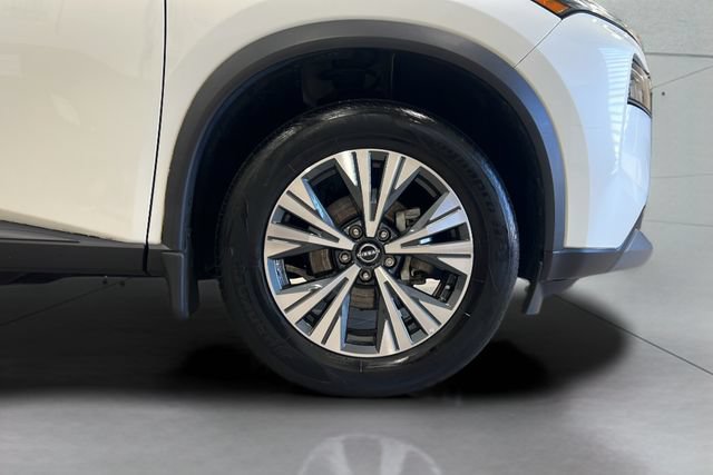Used 2023 Nissan Rogue SV w/ SV Premium B Package AWD/4WD image 23
