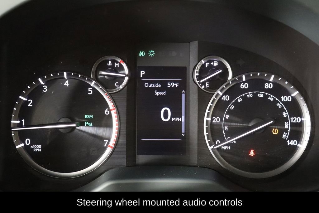 Used 2022 Lexus GX 460 Premium w/ Premium Package image 11