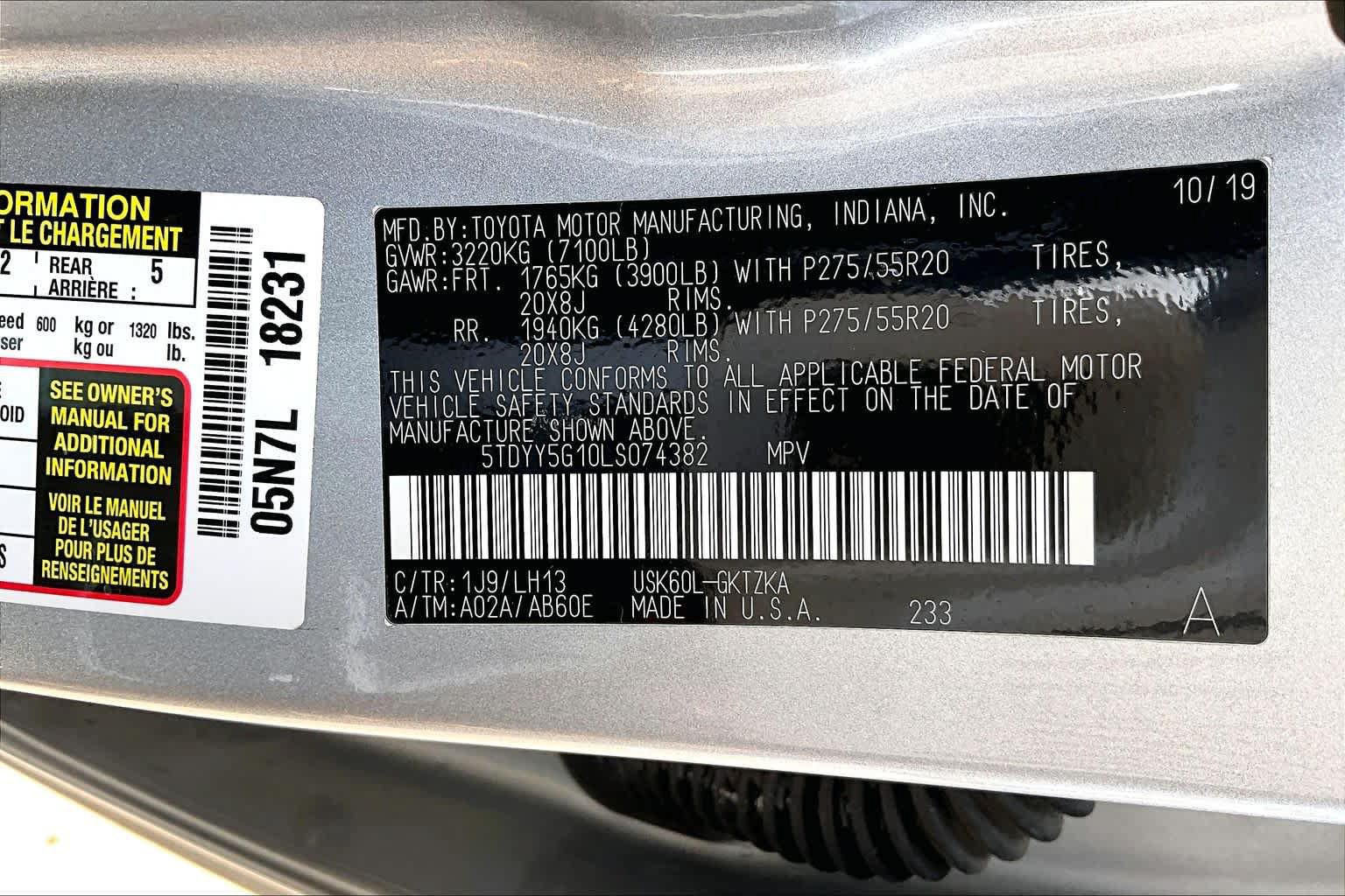 Used 2020 Toyota Sequoia Platinum RWD image 37