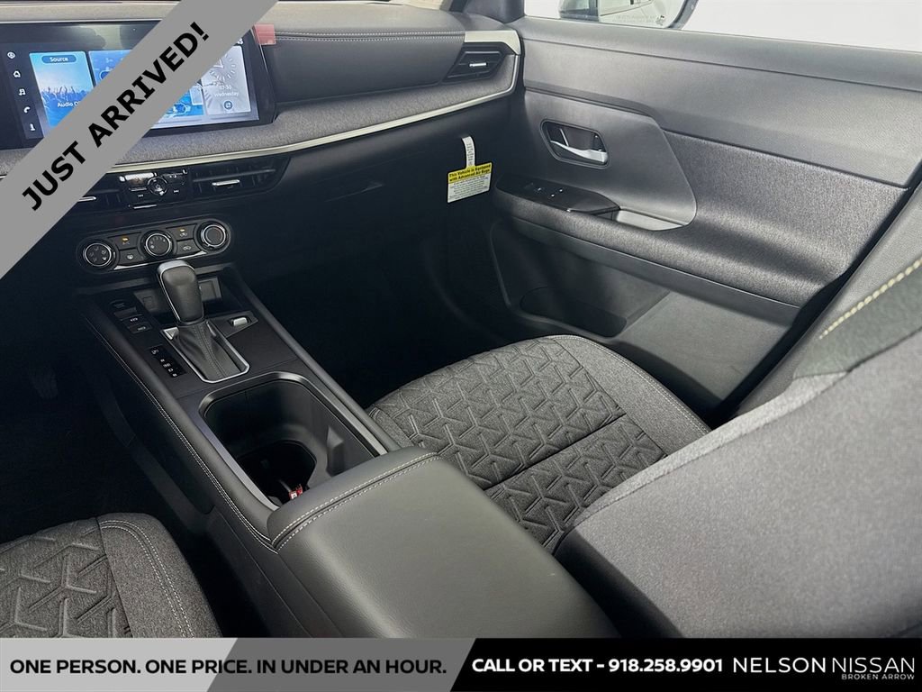 Certified 2025 Nissan Kicks SV image 20