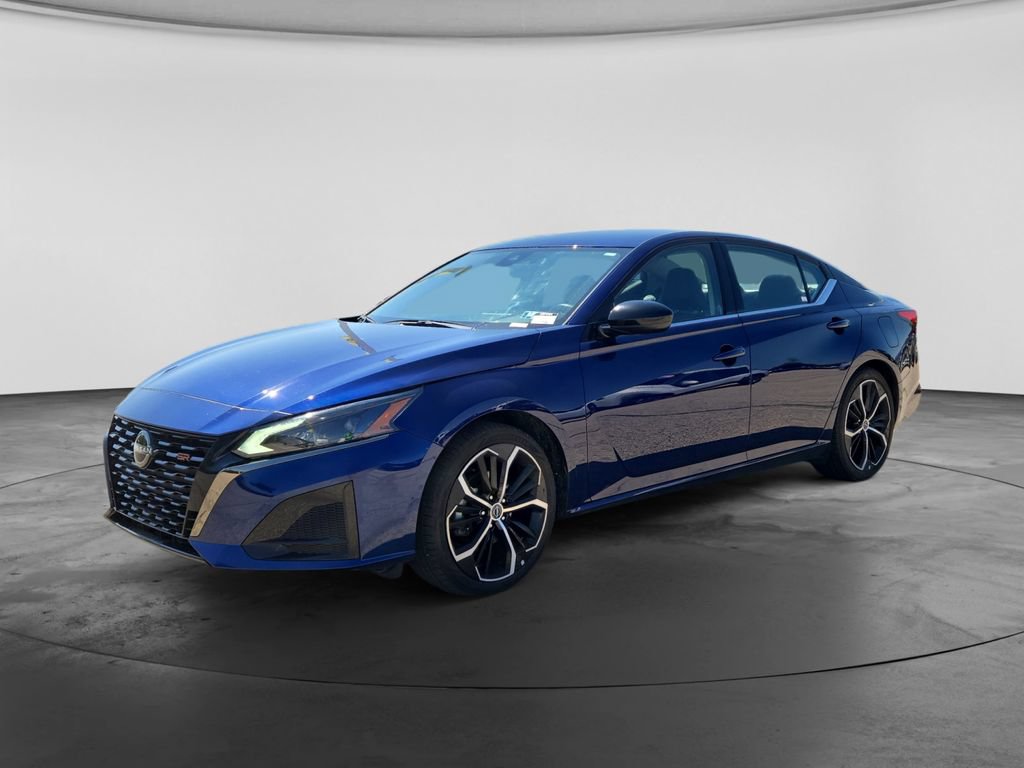 Used 2024 Nissan Altima 2.5 SR FWD image 5