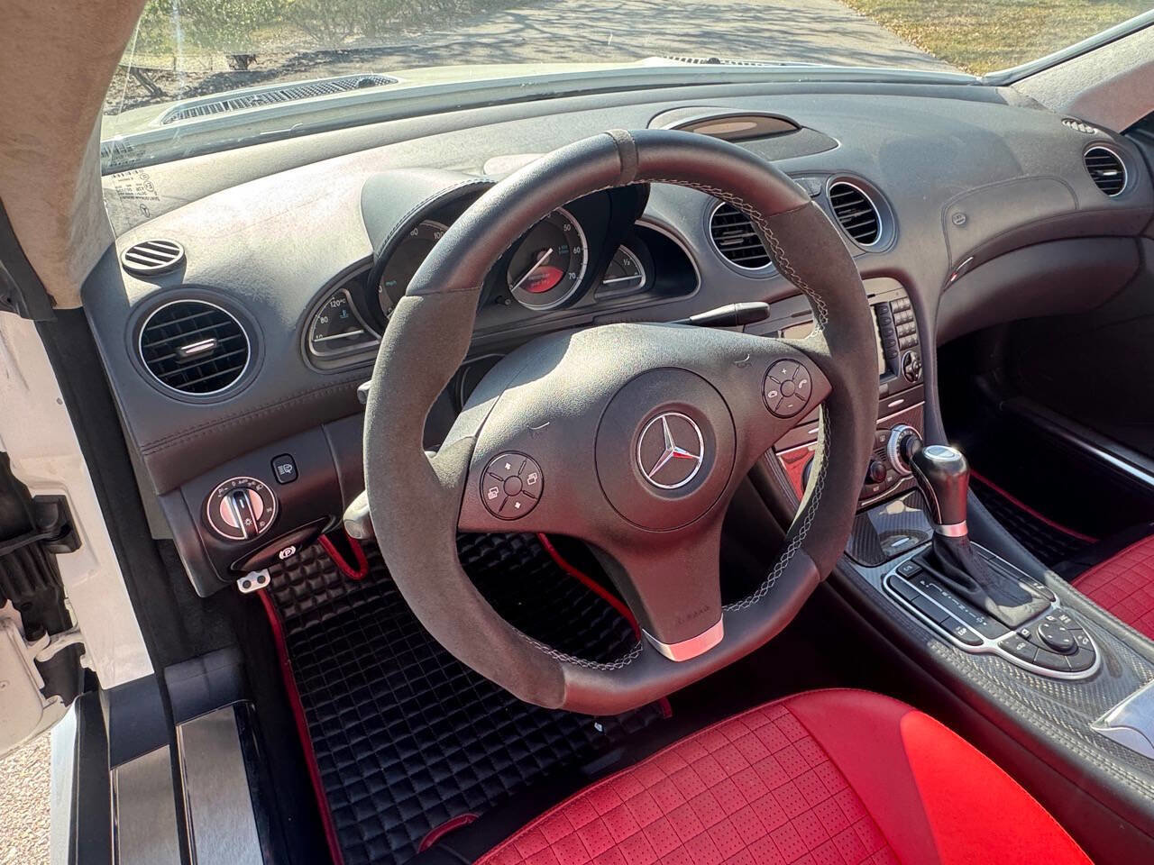 Used 2008 Mercedes-Benz SL 600 image 32