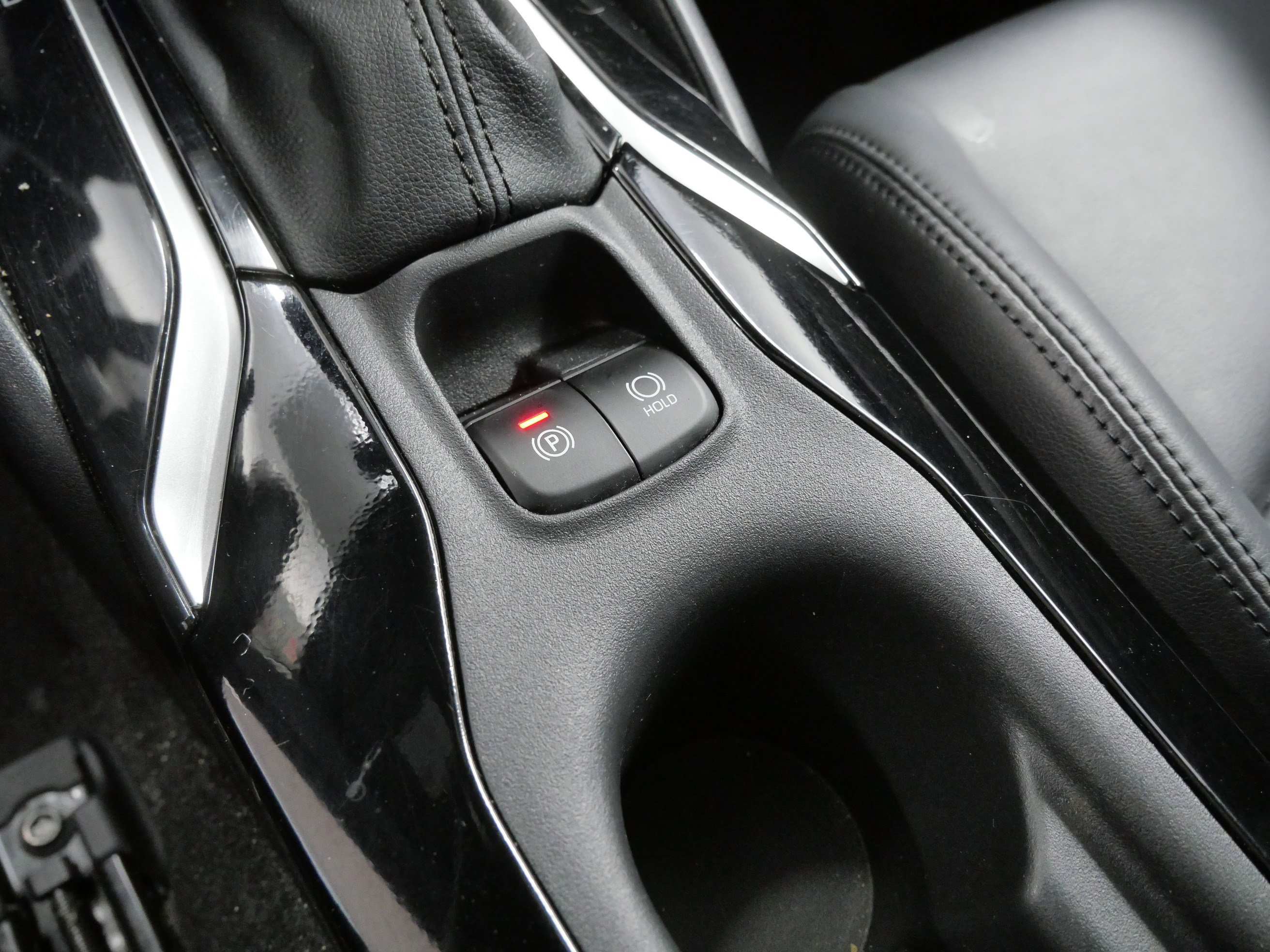 Certified 2021 Toyota Corolla XSE image 34