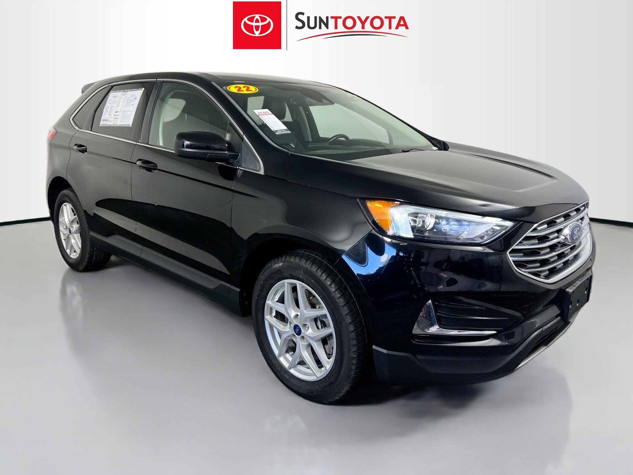 Used 2022 Ford Edge SEL image 1