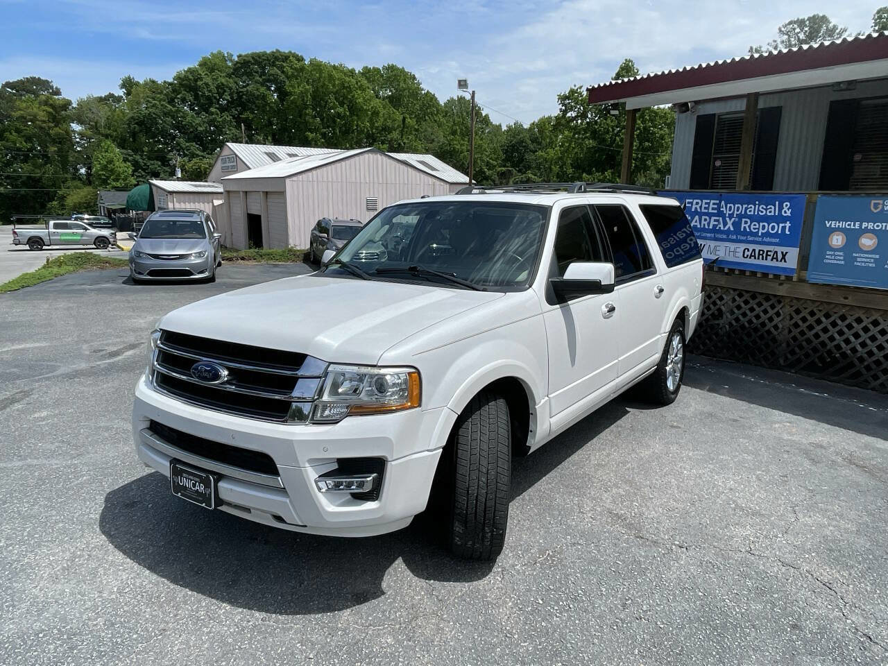 Used 2015 Ford Expedition EL Limited w/ Equipment Group 301A RWD image 3