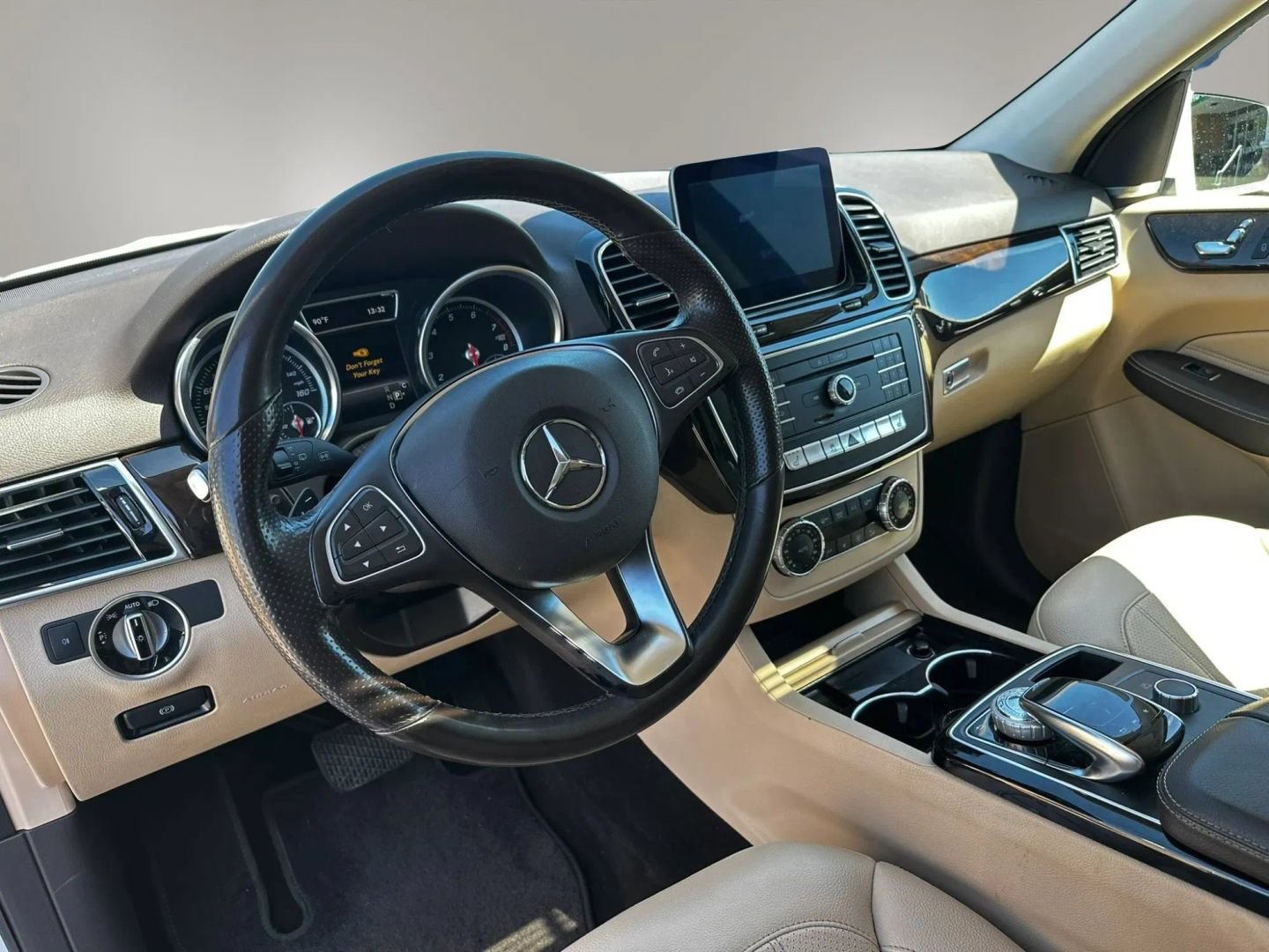 Used 2018 Mercedes-Benz GLE 350 image 10