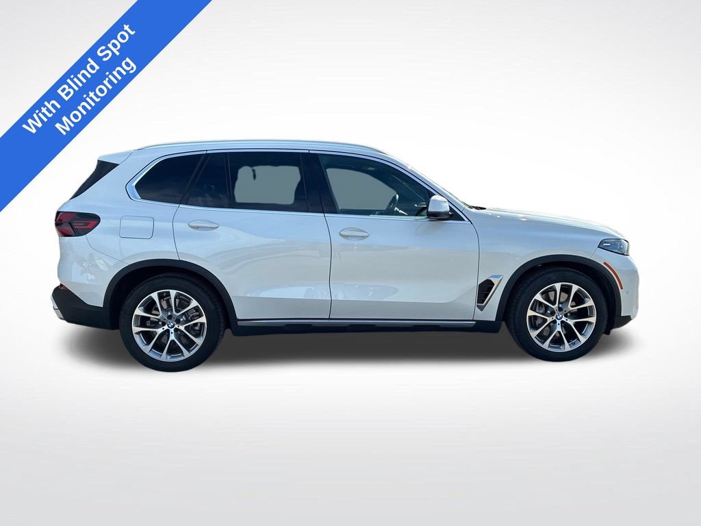 Used 2026 BMW X5 xDrive50e w/ Premium Package AWD/4WD image 2