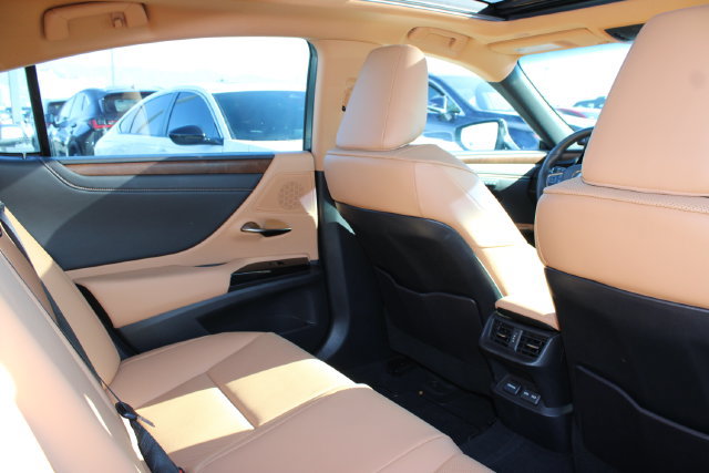 Certified 2023 Lexus ES 350 w/ Premium Package FWD image 7