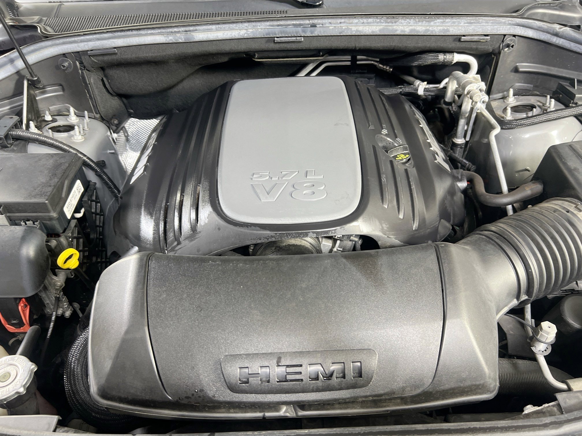 Used 2022 Dodge Durango R/T w/ Blacktop Package image 32