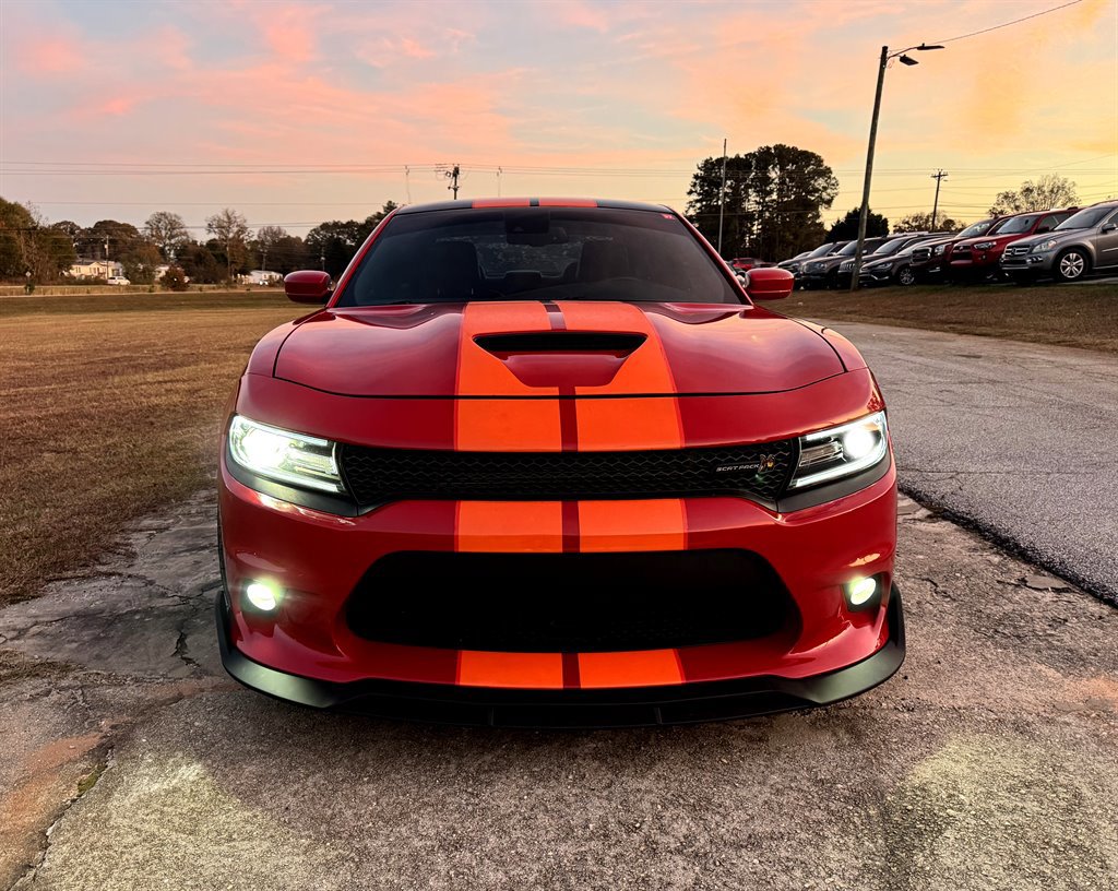 Used 2016 Dodge Charger R/T Scat Pack w/ Technology Group image 2