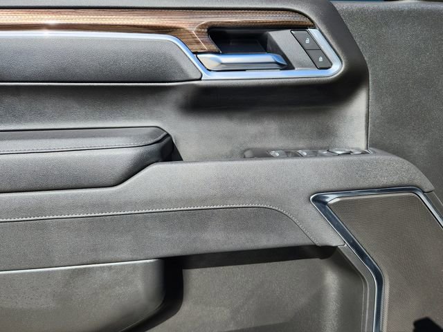 Certified 2025 Chevrolet Silverado 1500 LT AWD/4WD image 24