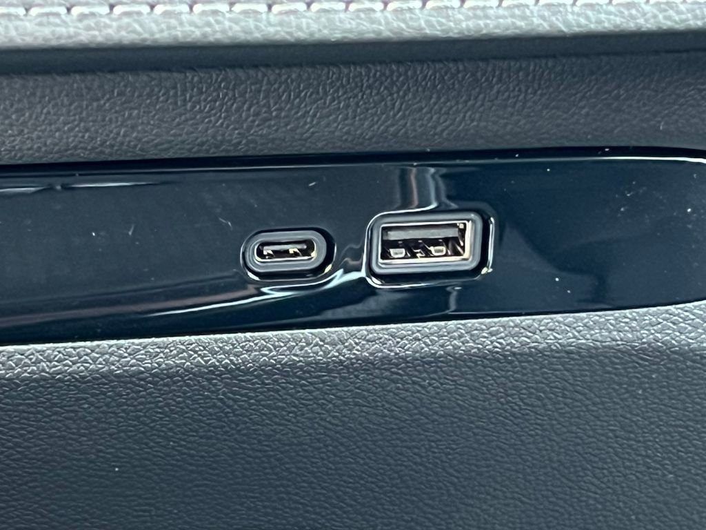 New 2026 Buick Enclave Preferred w/ Power Package image 30