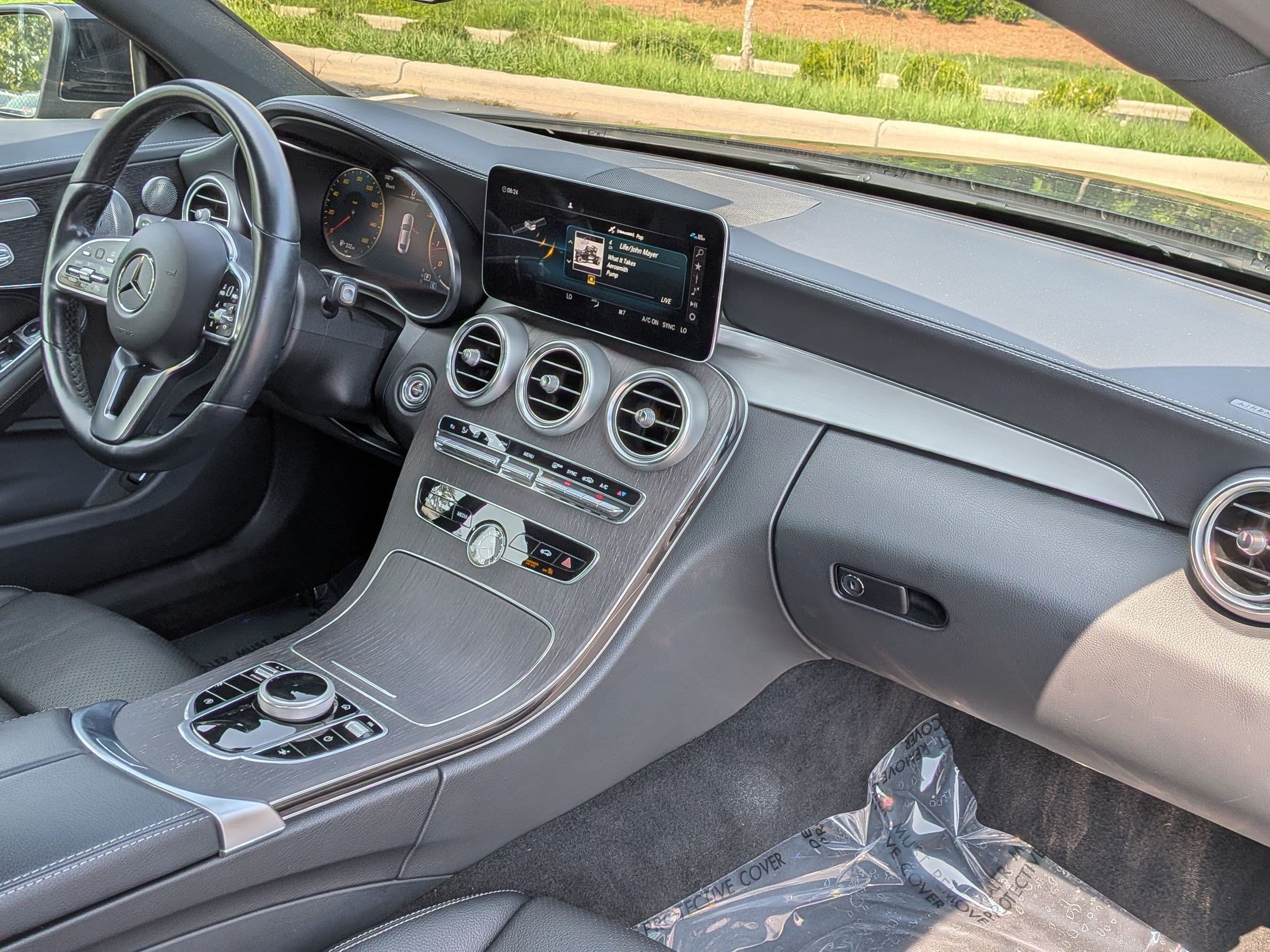 Certified 2023 Mercedes-Benz C 300 4MATIC Coupe image 35
