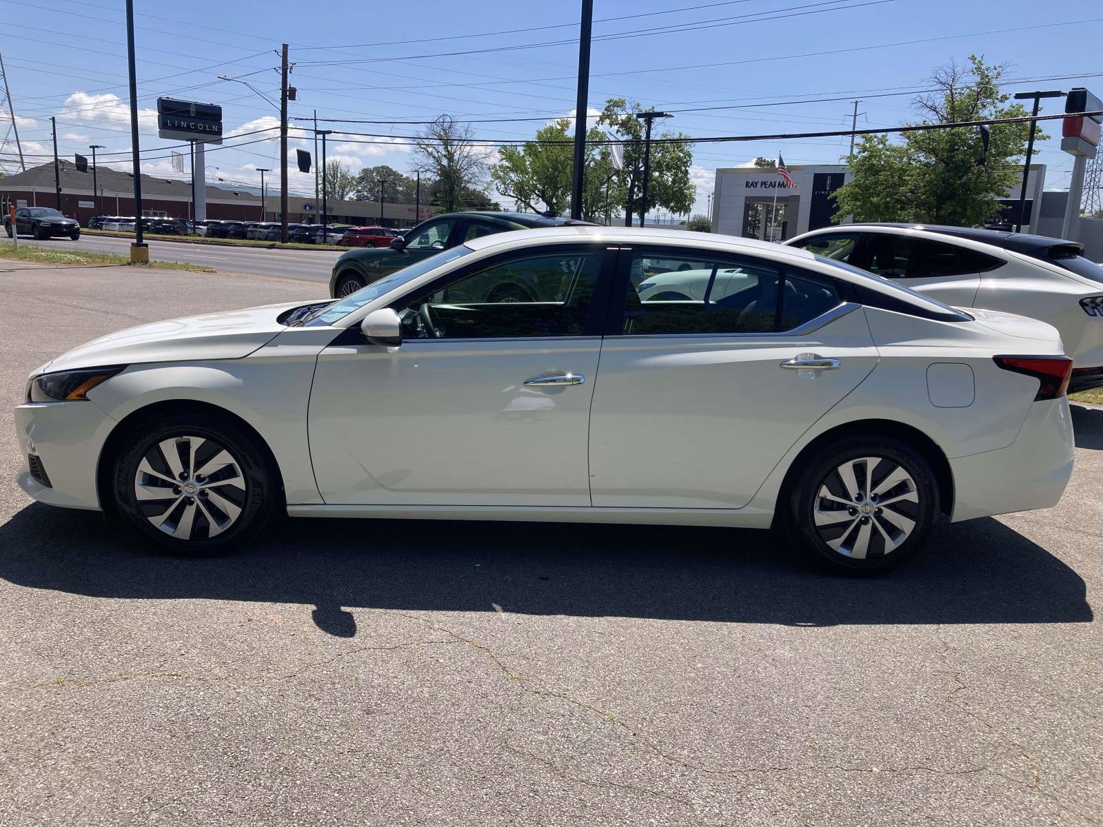 Used 2022 Nissan Altima 2.5 S FWD image 8