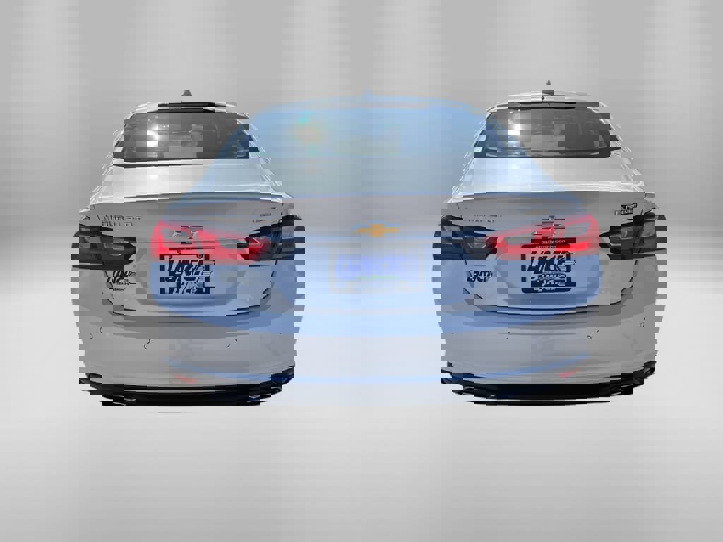 Used 2018 Chevrolet Malibu Premier w/ Premier Sun and Wheel Package image 5