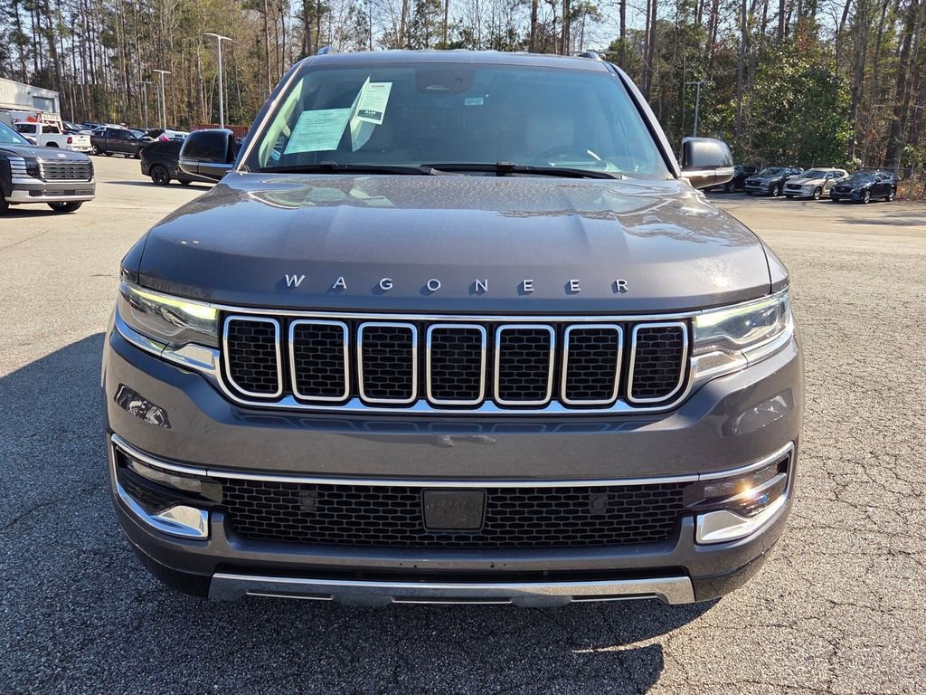 Used 2023 Jeep Wagoneer L Series III w/ Preferred Equipment Group image 2