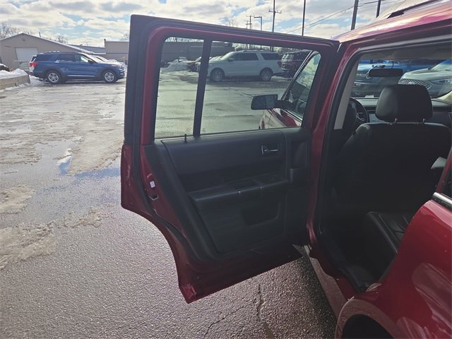 Used 2016 Ford Flex SEL w/ Equipment Group 202A image 30