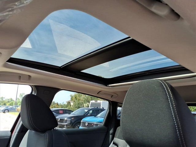 New 2026 Nissan Kicks SV image 13