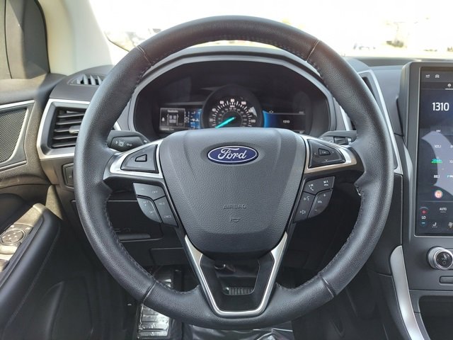 Used 2024 Ford Edge SEL image 17
