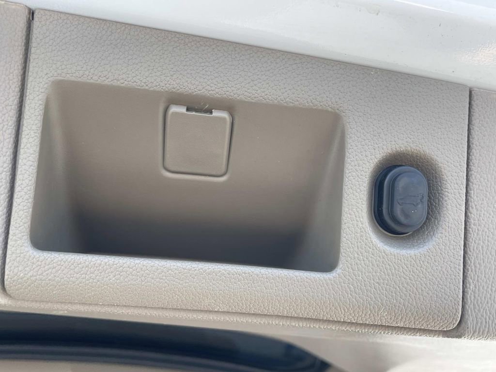 Used 2019 GMC Yukon SLT RWD image 13