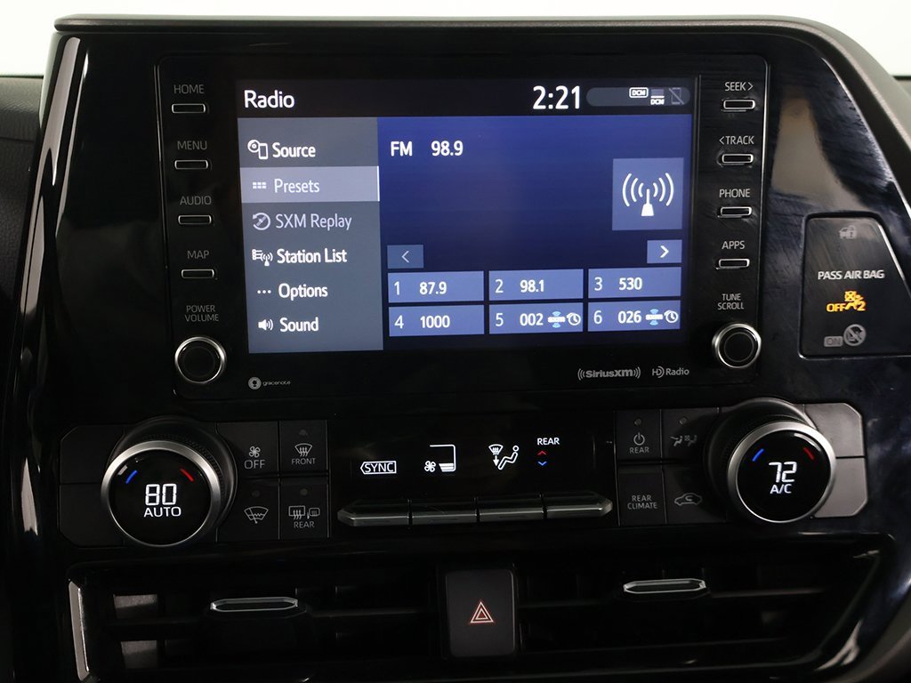 Used 2022 Toyota Highlander LE image 43