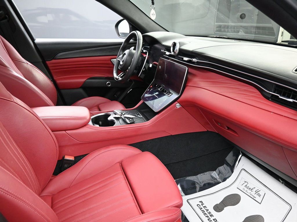 Used 2023 Maserati Grecale Modena image 39