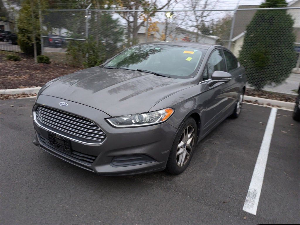 Used 2013 Ford Fusion SE image 3