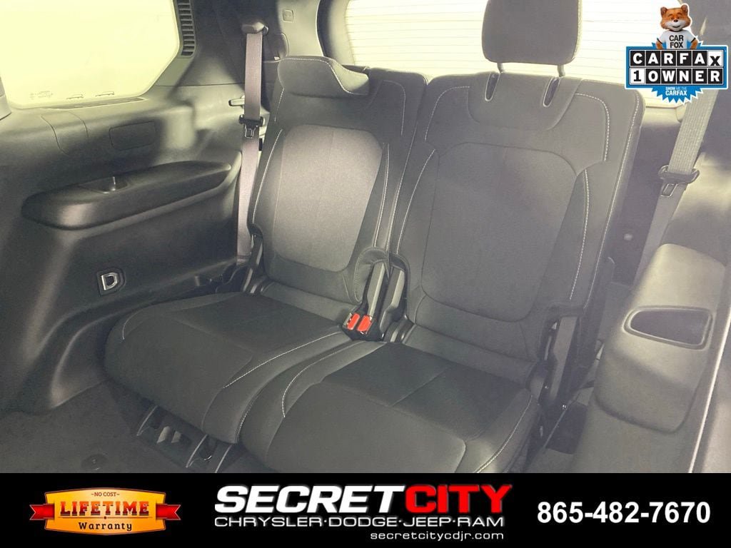 Used 2024 Jeep Grand Cherokee L Laredo AWD/4WD image 28
