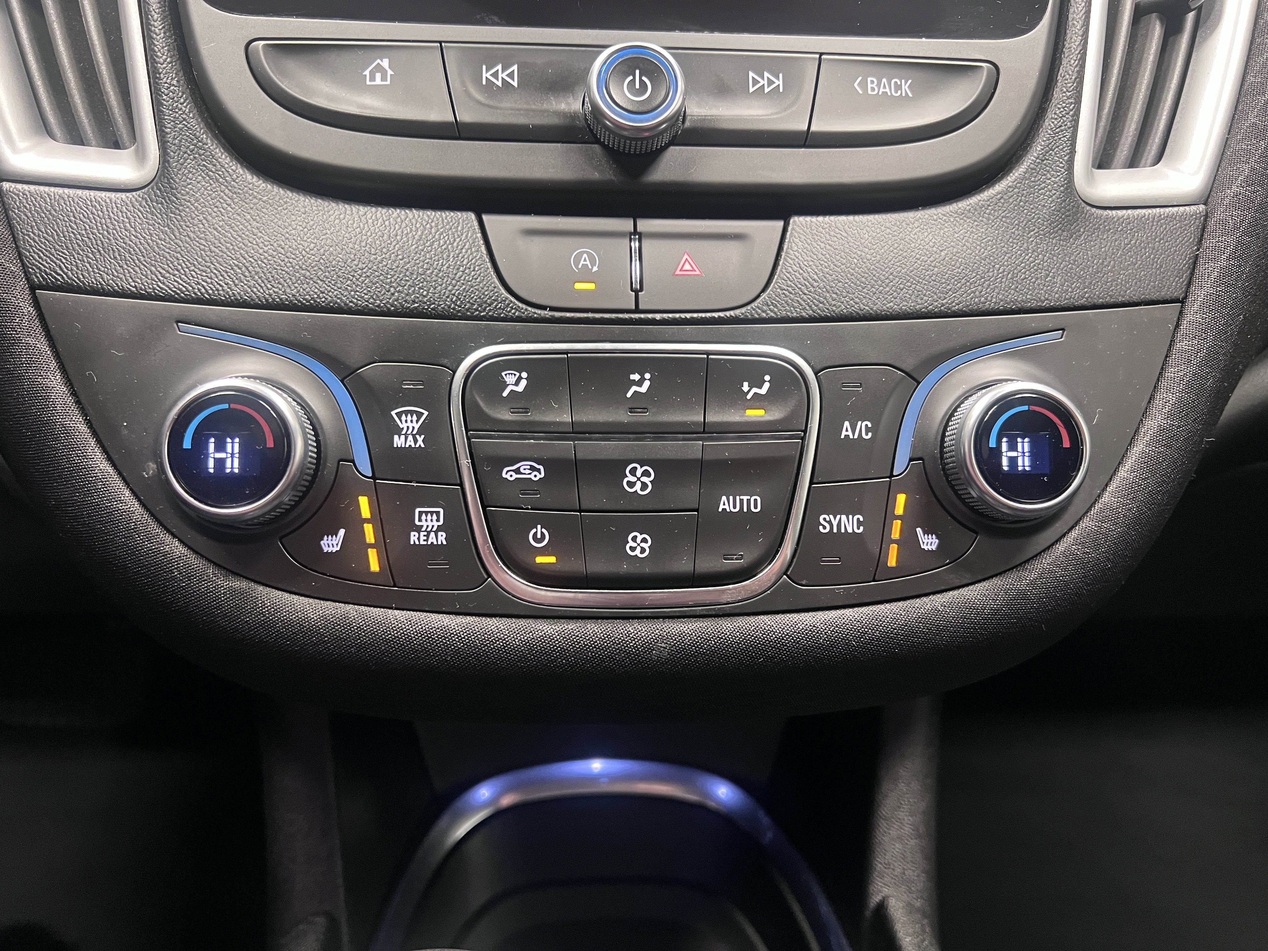 Used 2023 Chevrolet Malibu LT image 21