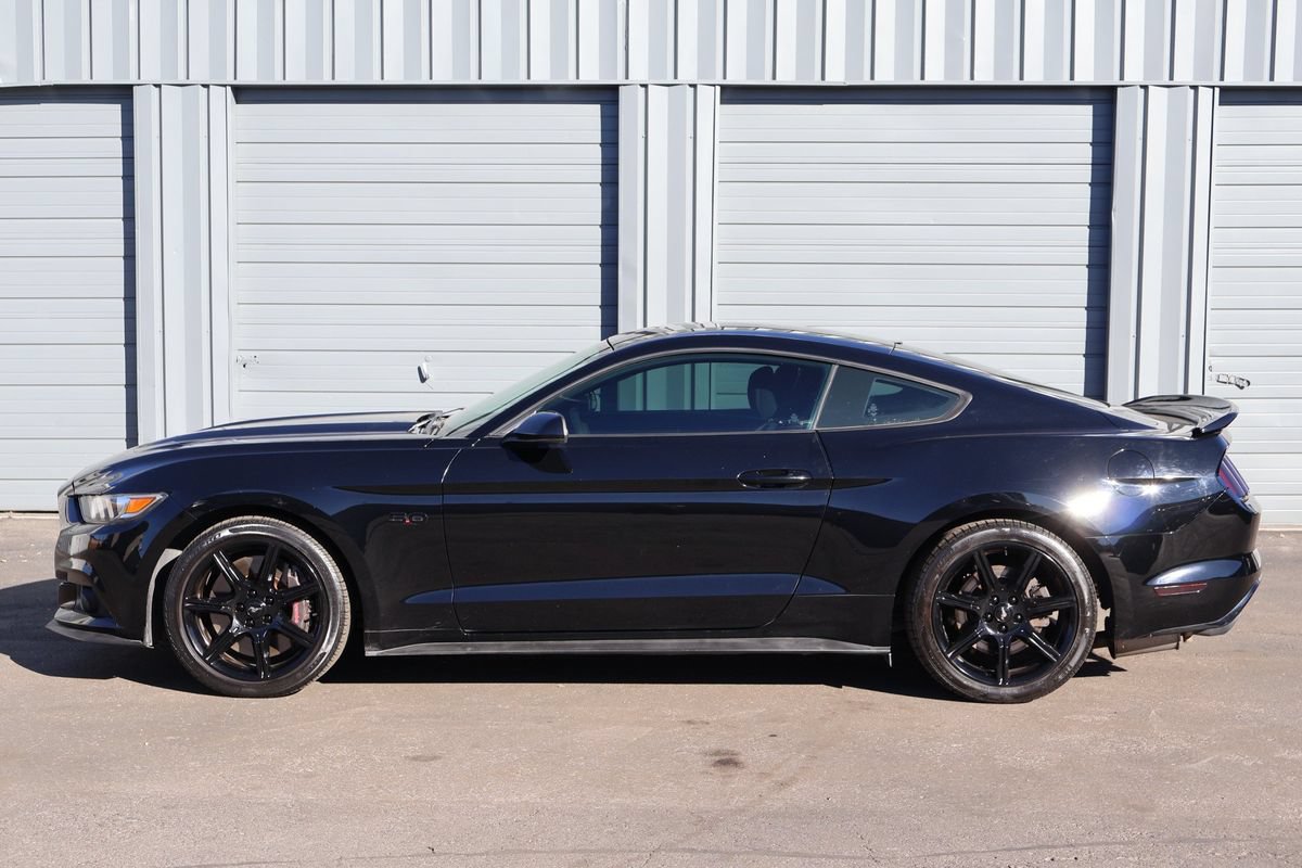 Used 2016 Ford Mustang GT w/ GT Performance Package RWD image 2