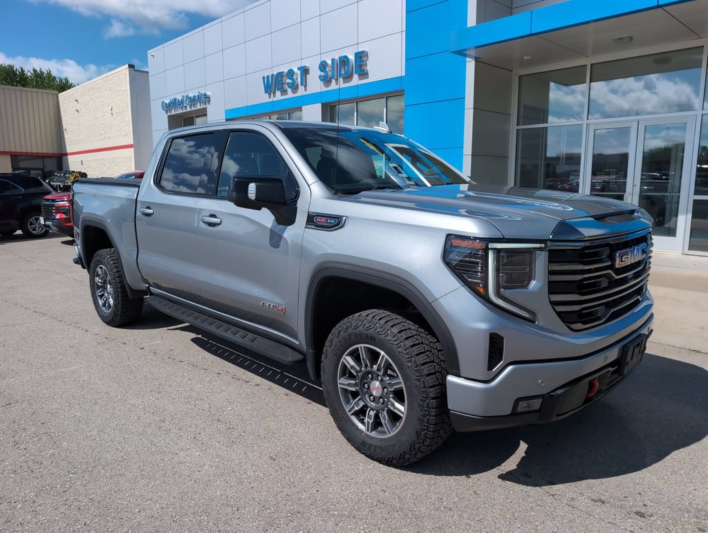 Used 2024 GMC Sierra 1500 AT4 w/ AT4 Premium Package AWD/4WD image 2