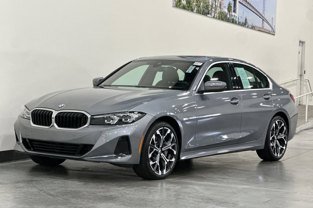 Used 2025 BMW 330i Sedan RWD image 8