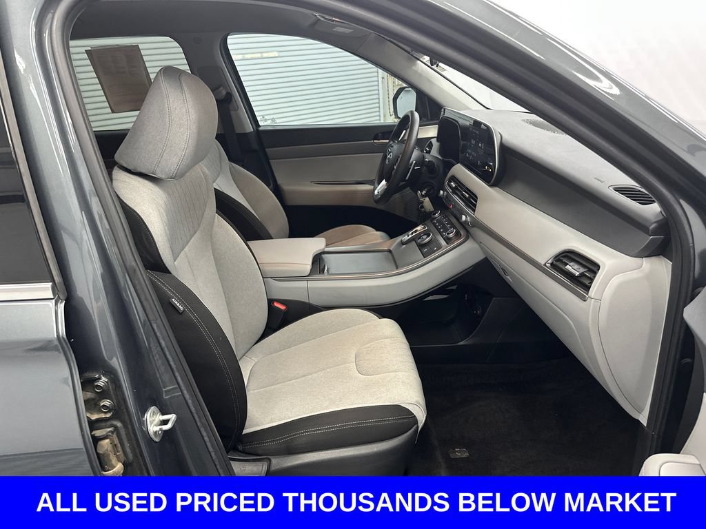 Used 2022 Hyundai Palisade SE FWD image 13
