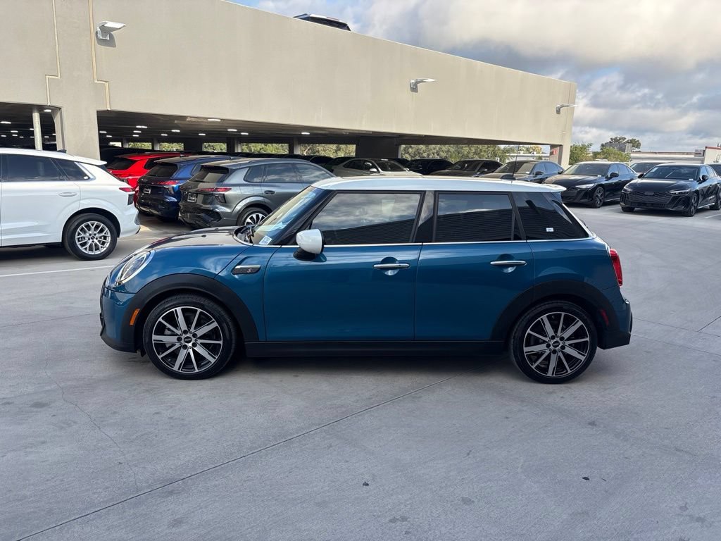 Used 2024 MINI Cooper S w/ Signature Upholstery Package FWD image 9