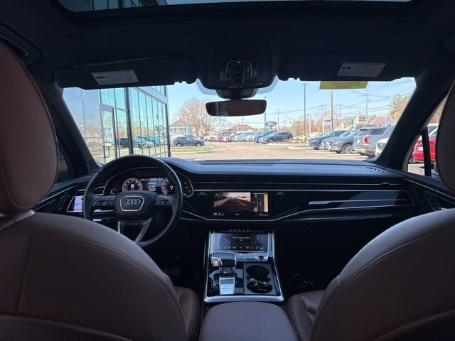 Used 2021 Audi Q7 3.0T Prestige AWD/4WD image 14