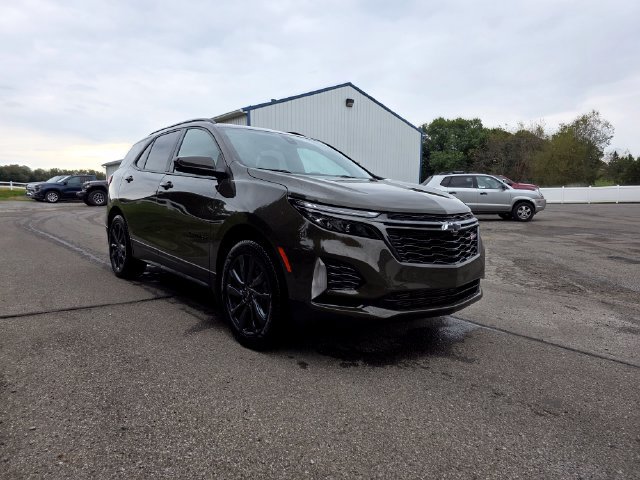 Used 2023 Chevrolet Equinox RS w/ LPO, Floor Liner Package AWD/4WD image 6