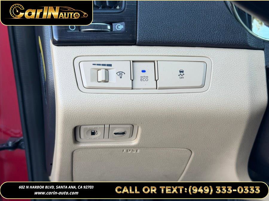 Used 2013 Hyundai Sonata Limited w/ Premium Pkg image 18