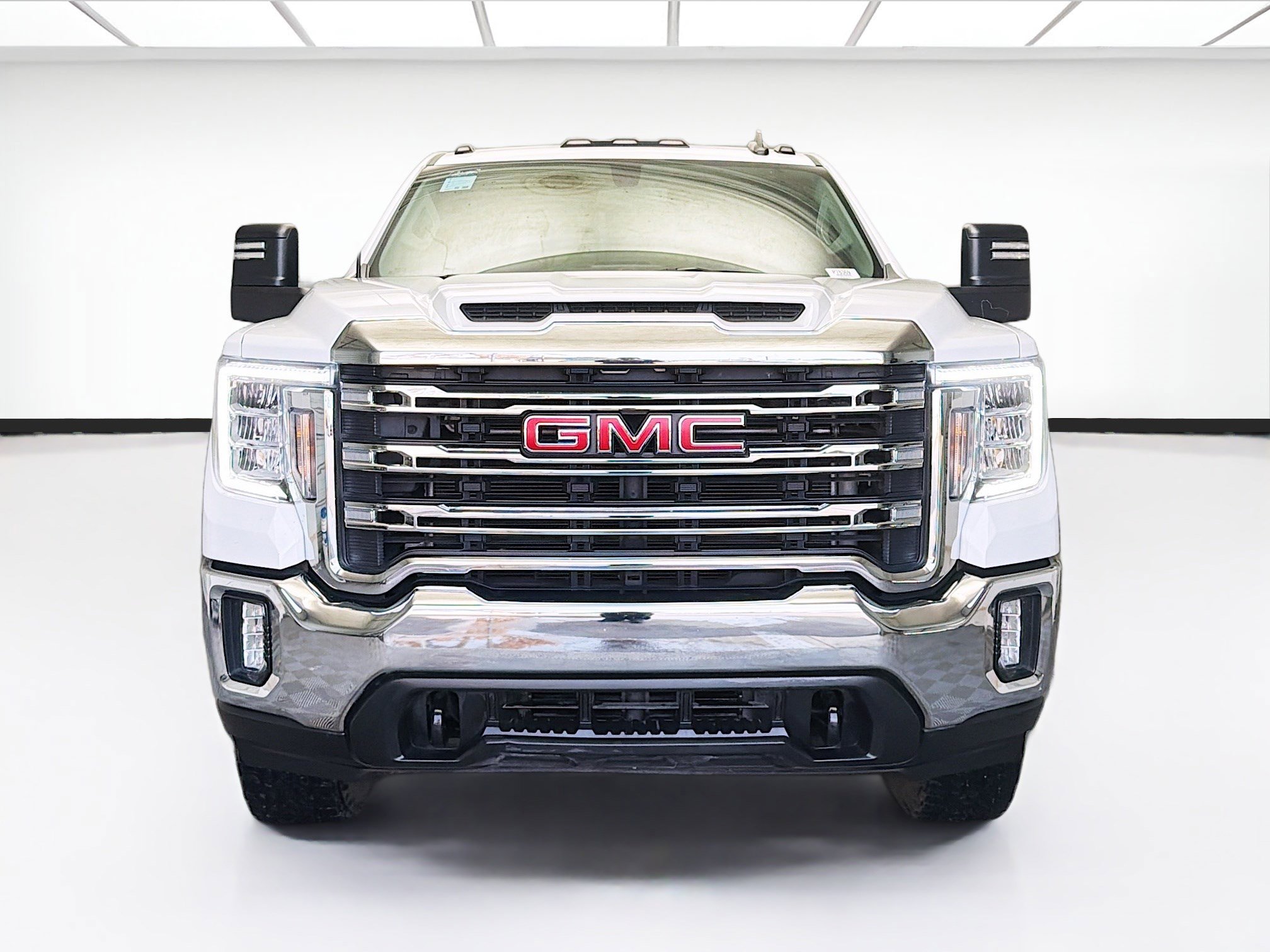 Used 2022 GMC Sierra 2500 SLE w/ SLE Value Package; image 2