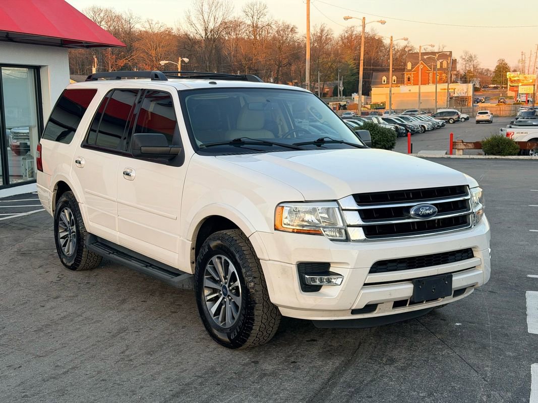 Used 2015 Ford Expedition XLT w/ Equipment Group 201A image 8