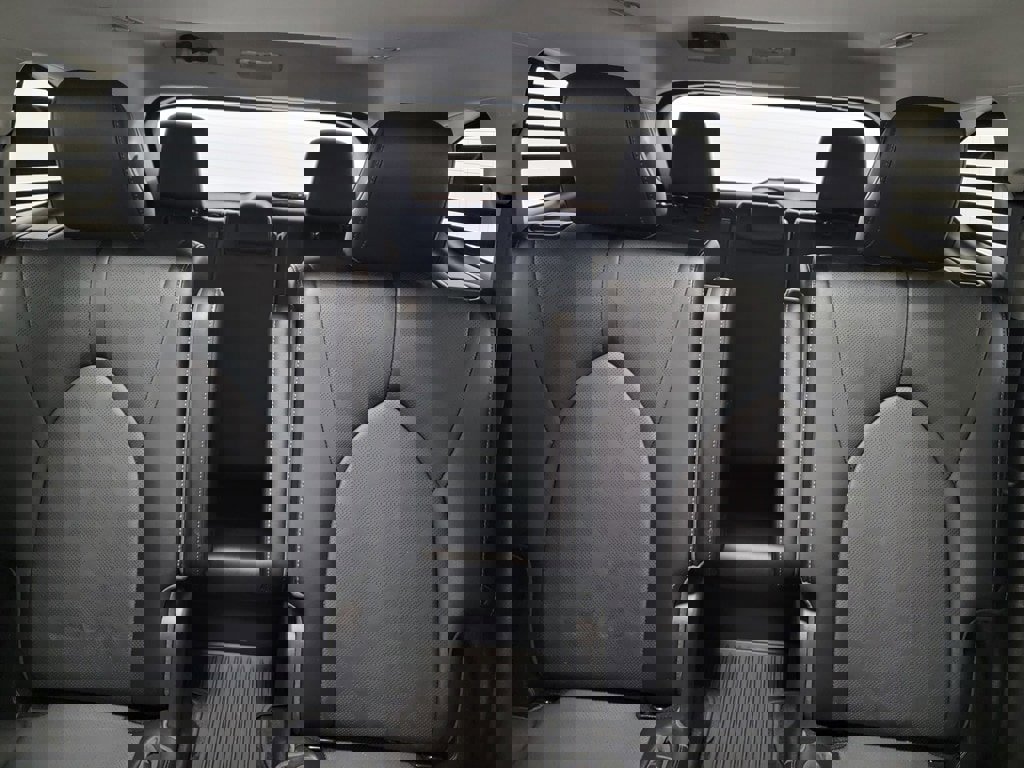 Used 2022 Toyota Highlander Platinum image 15