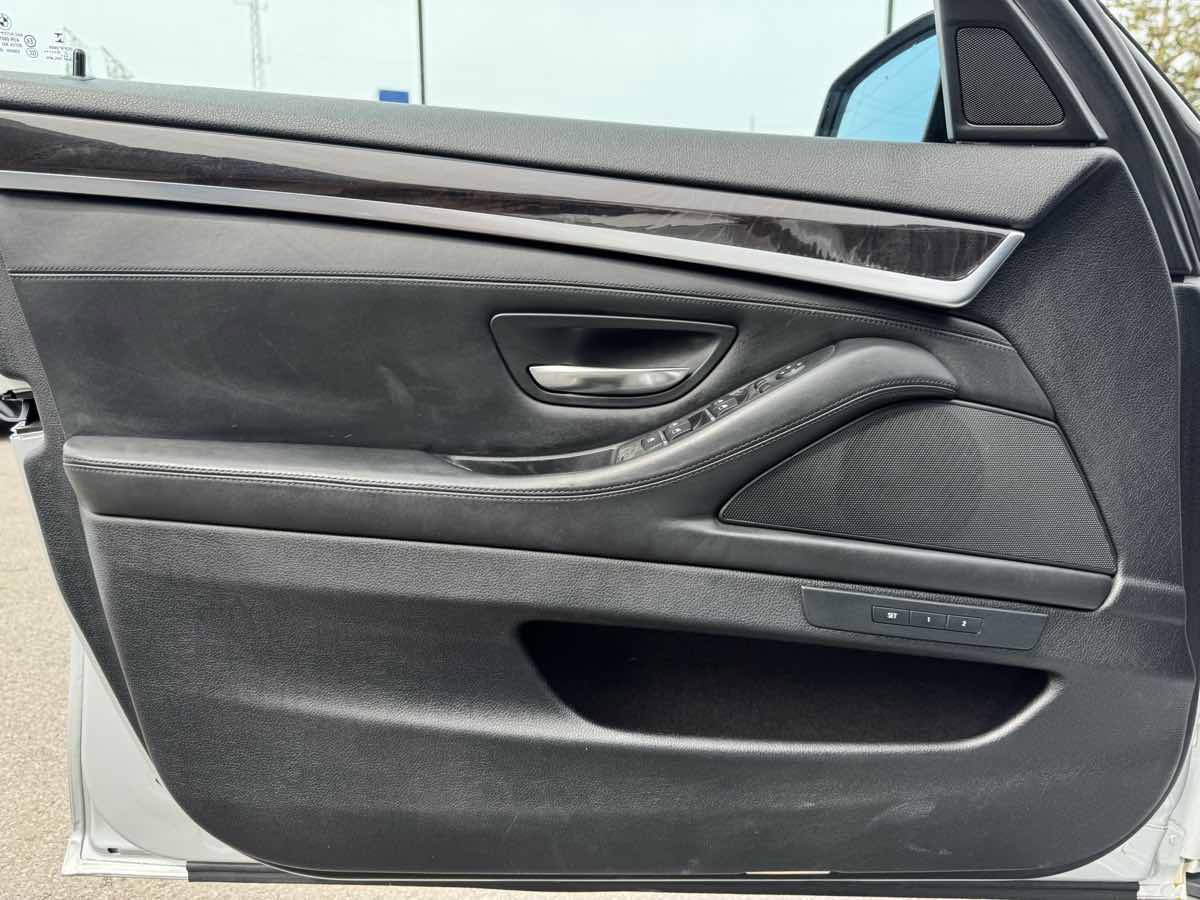 Used 2016 BMW 535i xDrive Sedan image 29