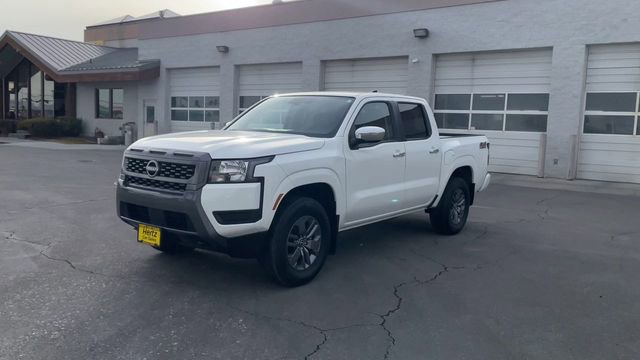 Used 2025 Nissan Frontier SV image 5
