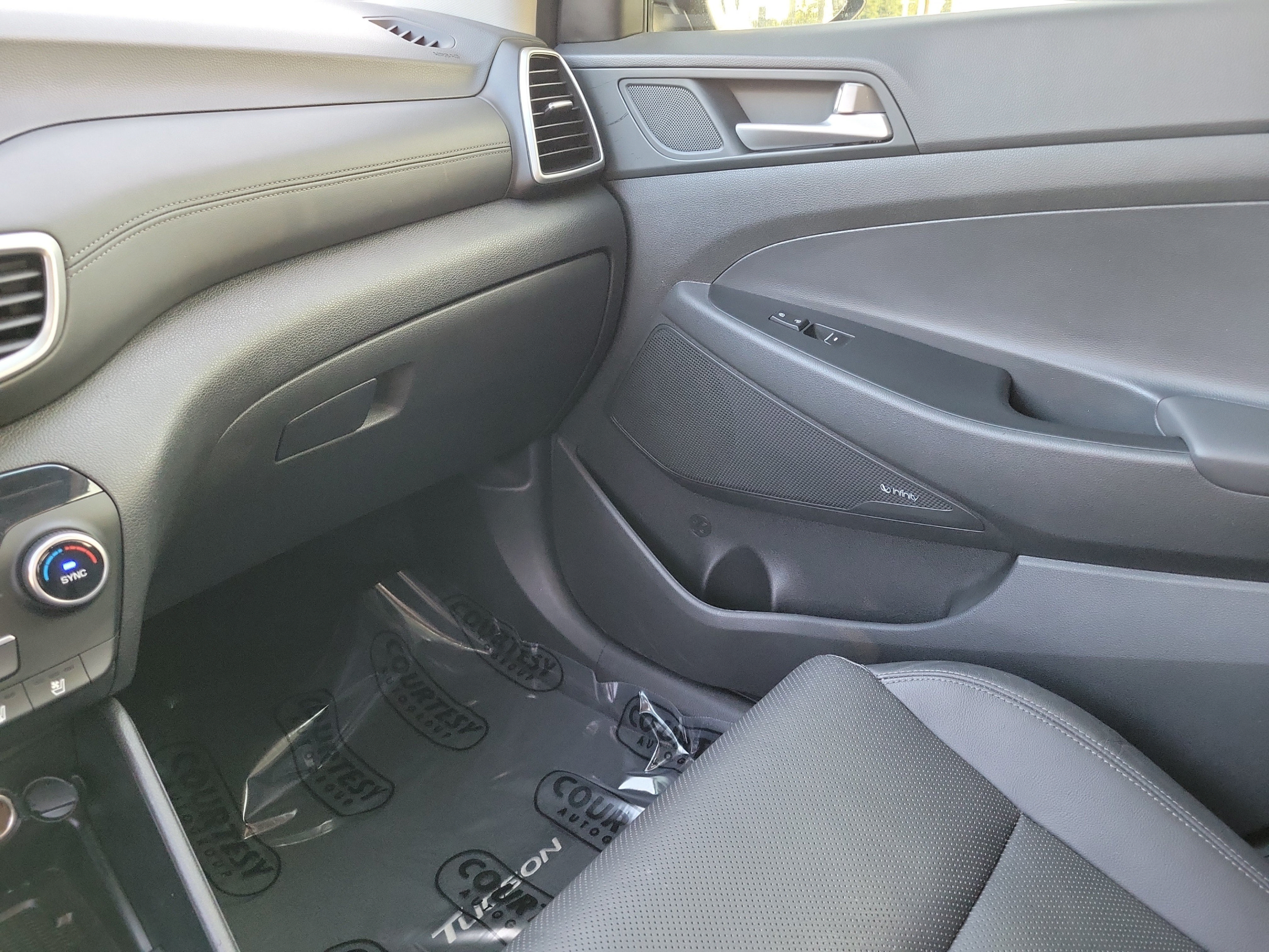 Used 2021 Hyundai Tucson Ultimate w/ Cargo Package FWD image 23