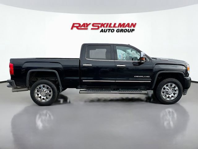 Used 2018 GMC Sierra 2500 Denali w/ Duramax Plus Package image 8