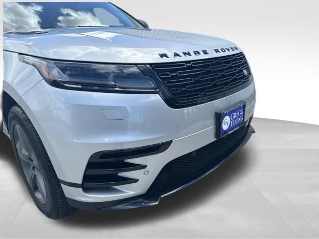 Used 2025 Land Rover Range Rover Velar Dynamic SE AWD/4WD image 10