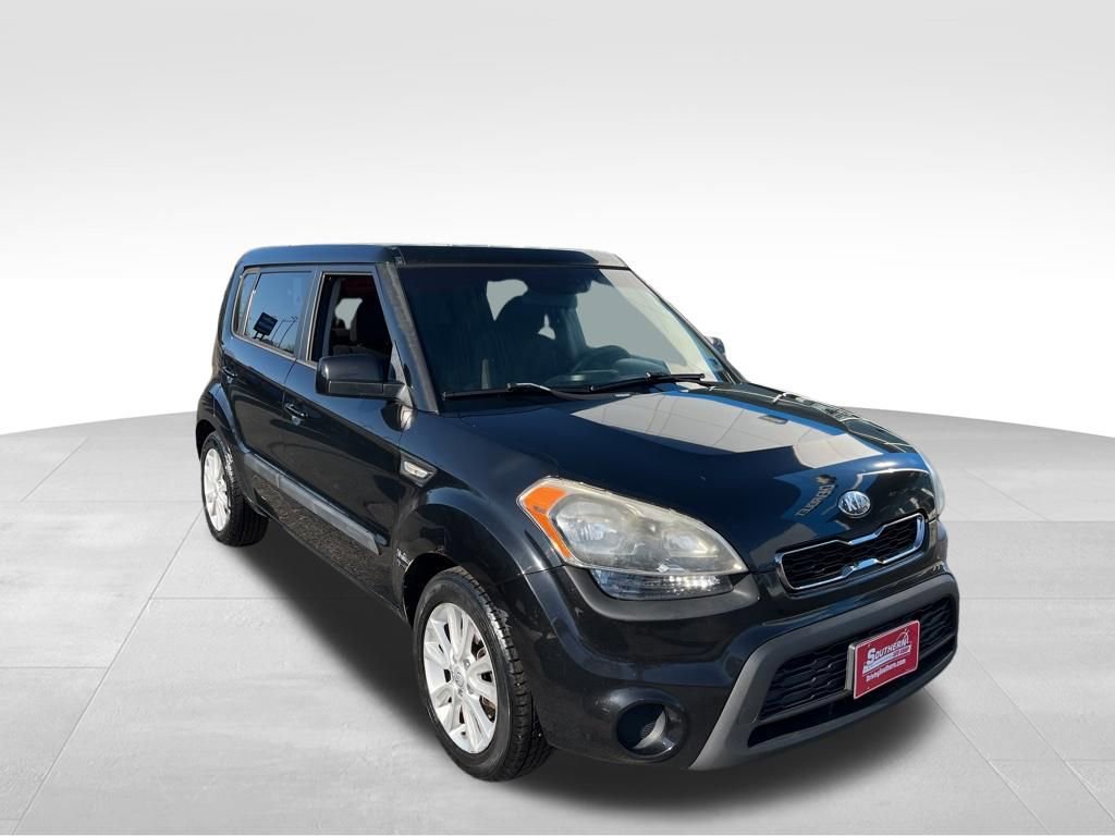 Used 2013 Kia Soul image 24